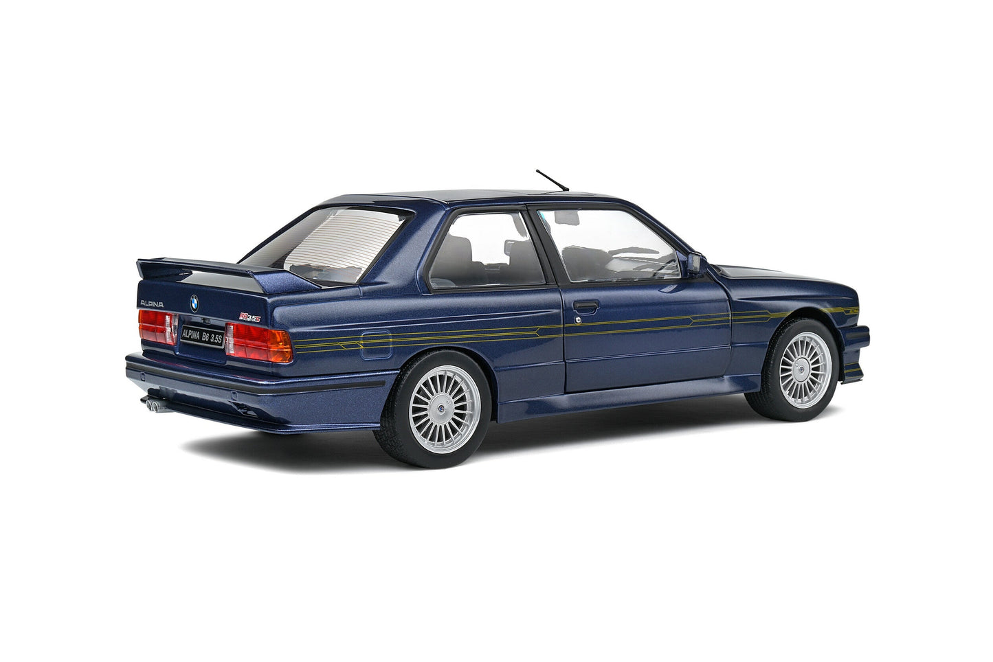 Macheta auto BMW/Alpina B6 3,5S (1990) 1:18 Solido