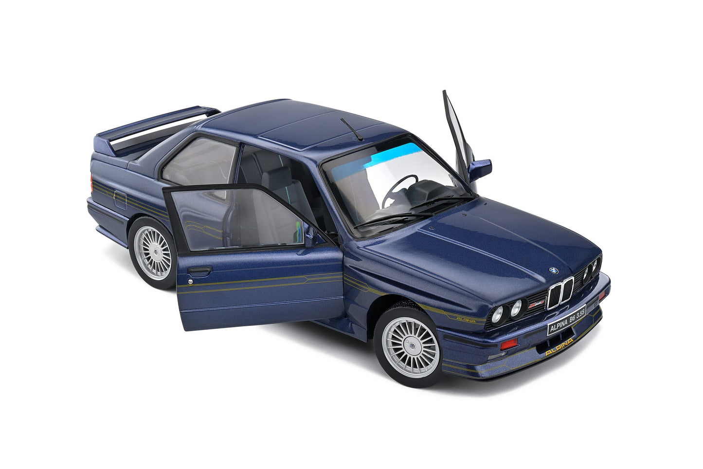 Macheta auto BMW/Alpina B6 3,5S (1990) 1:18 Solido