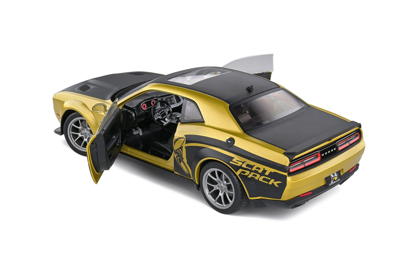 Macheta auto Dodge Challenger RT Scat Pack Widebody  (2020) 1:18 Solido