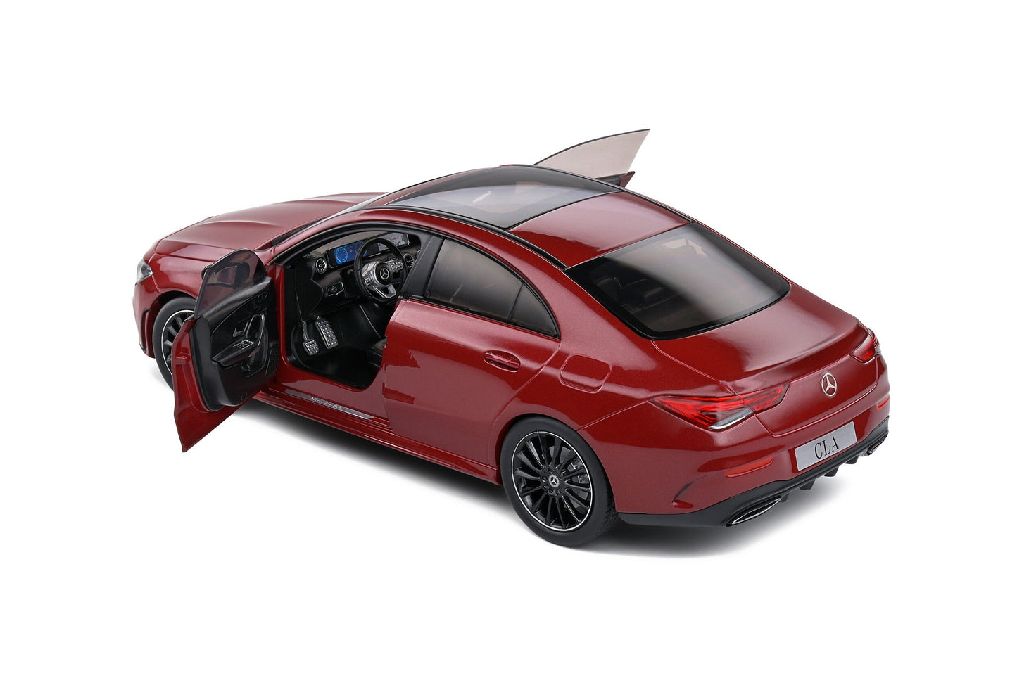 Macheta auto Mercedes-Benz CLA C118 Coupe AMG Line (2019) 1:18 Solido