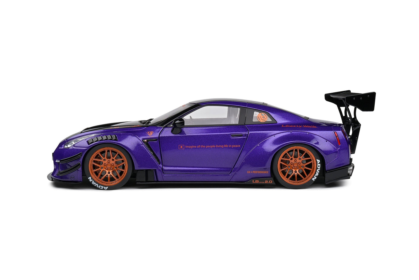 Macheta auto Nissan GT-R (R35) W Liberty Walk Body Kit 2.0 PURPLEZILLA (2022) 1:18 Solido