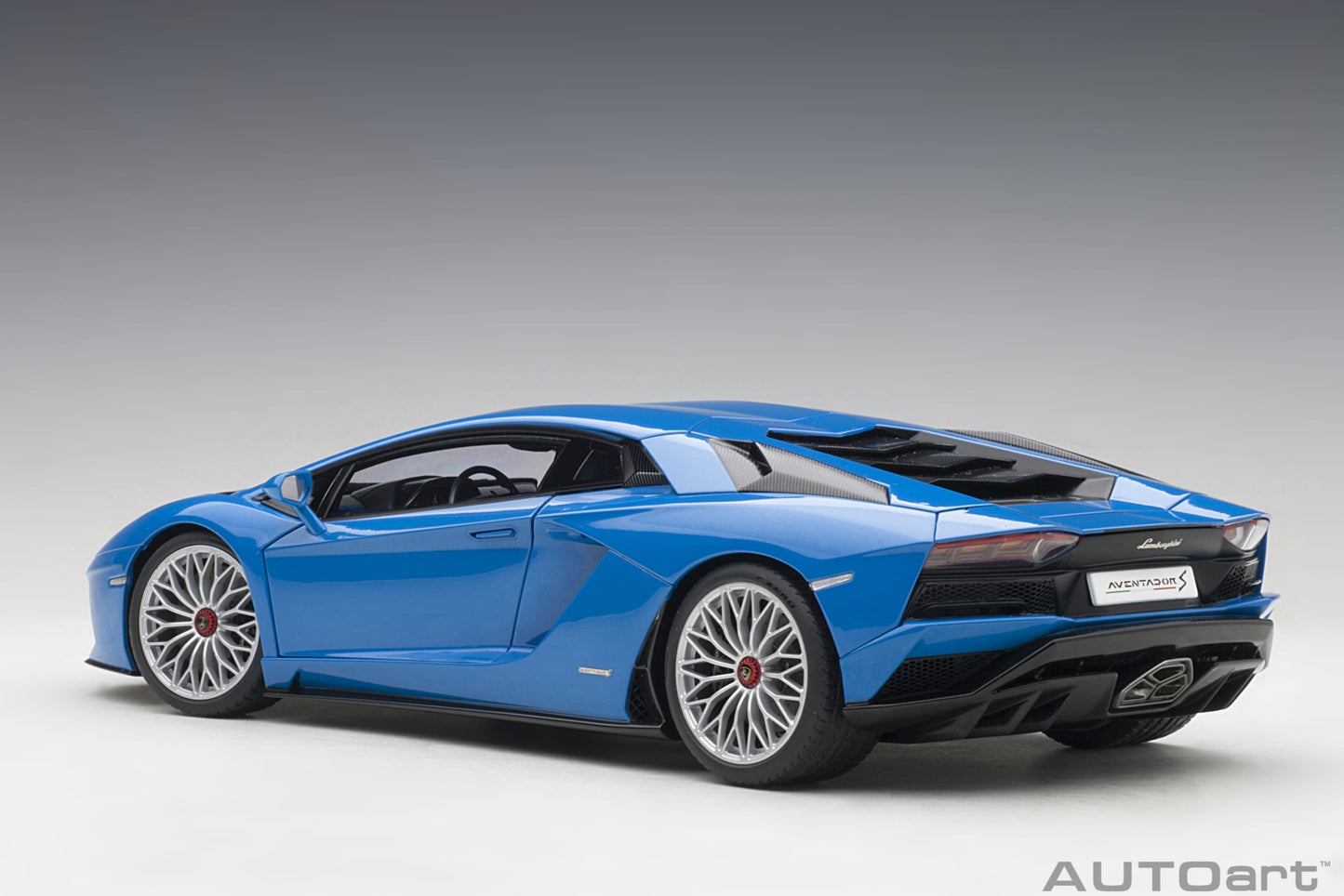 Macheta auto Lamborghini Aventador S (2017) 1:18 AutoArt