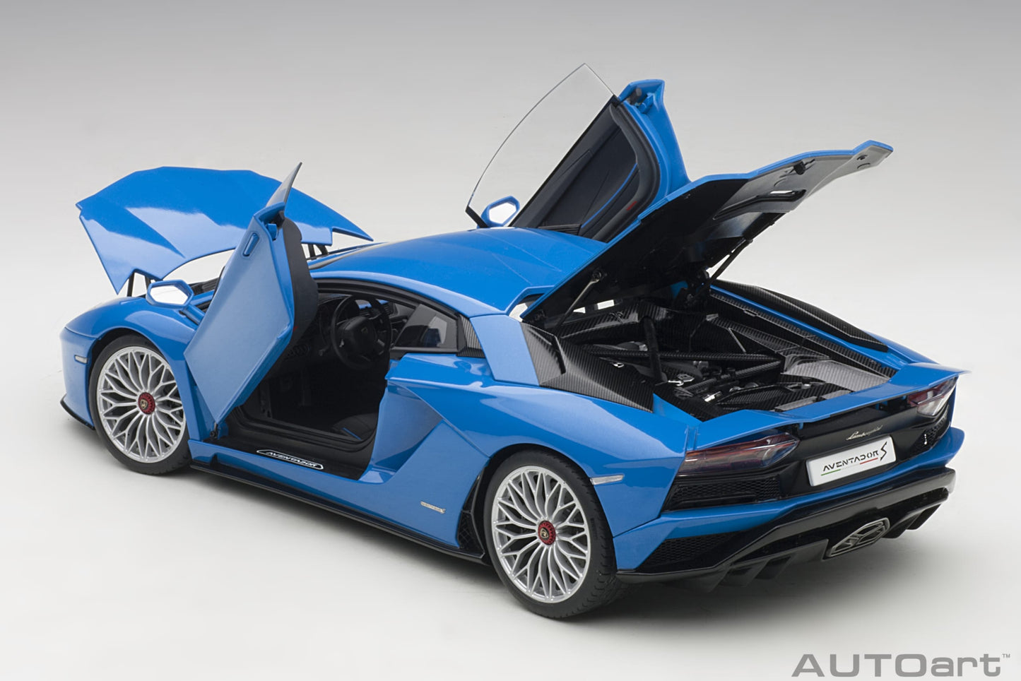 Macheta auto Lamborghini Aventador S (2017) 1:18 AutoArt