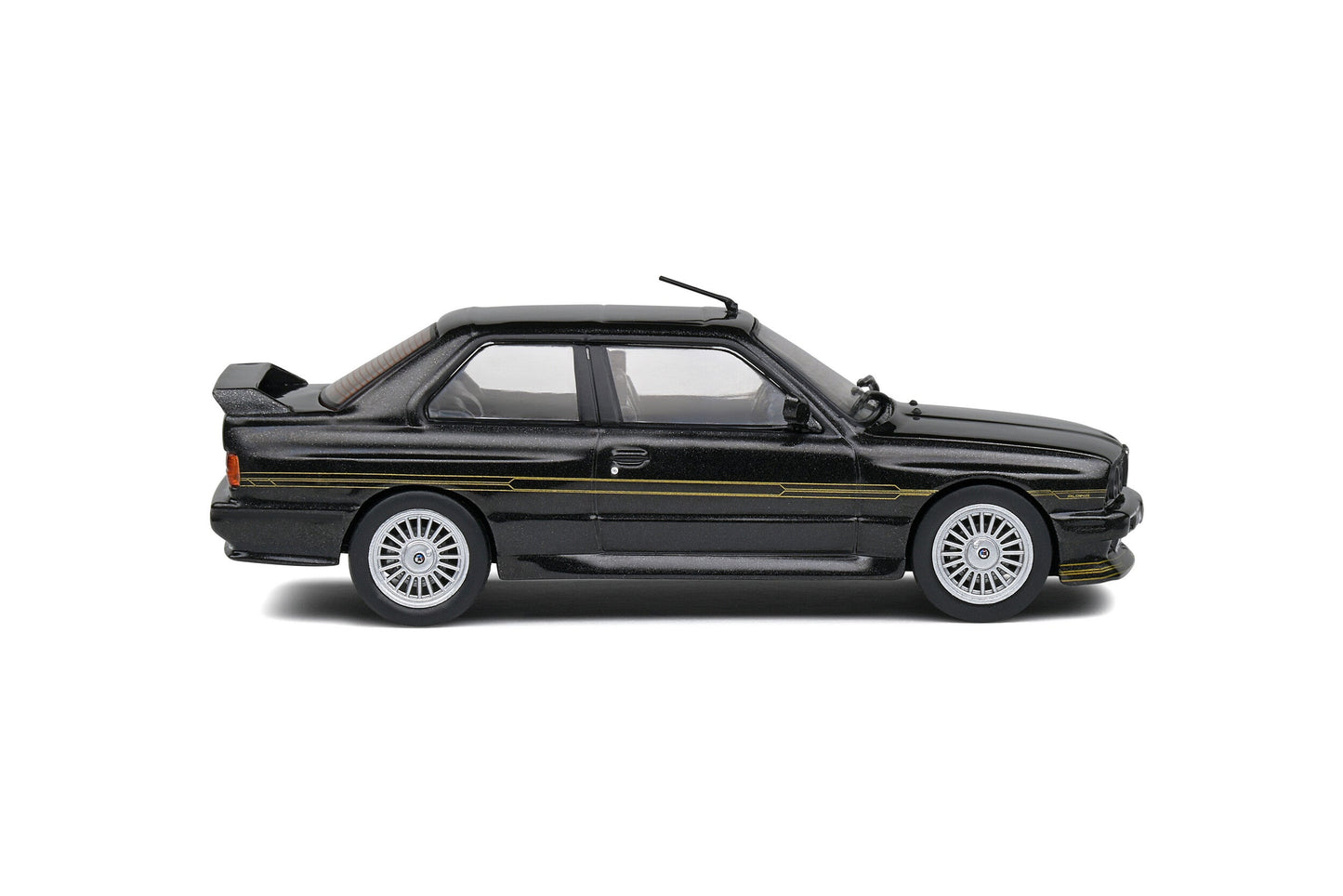 Macheta auto Alpina/BMW E30 B6 (1989) 1:43 Solido