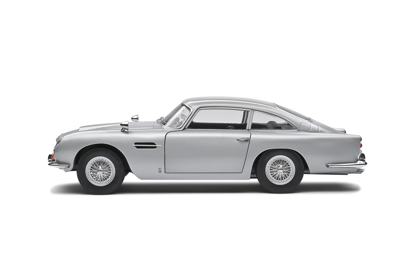 Macheta auto Aston Martin DB5 (1964) 1:18 Solido