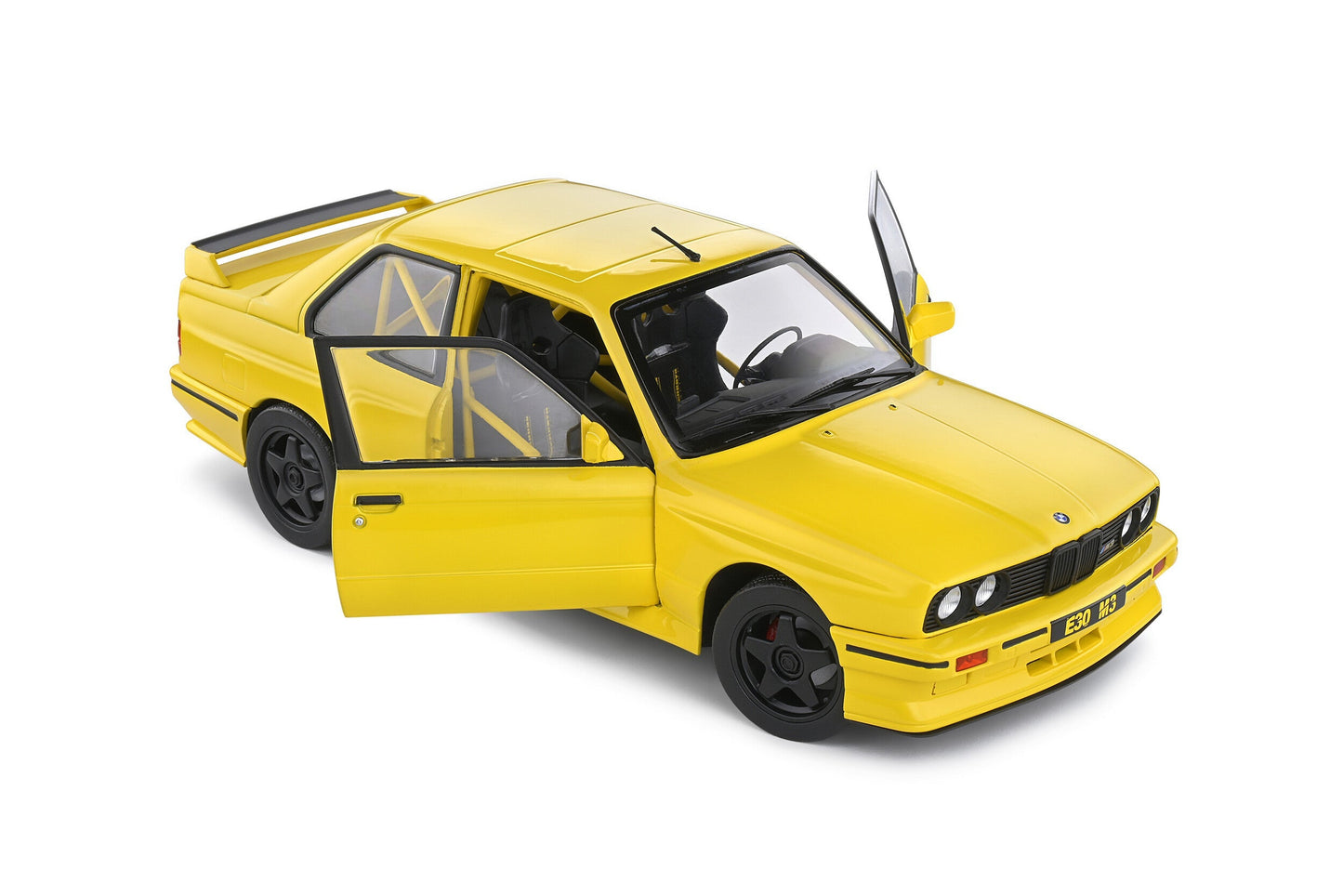 Macheta auto BMW E30 M3 Dakar Yellow "Street Fighter" (1990) 1:18 Solido