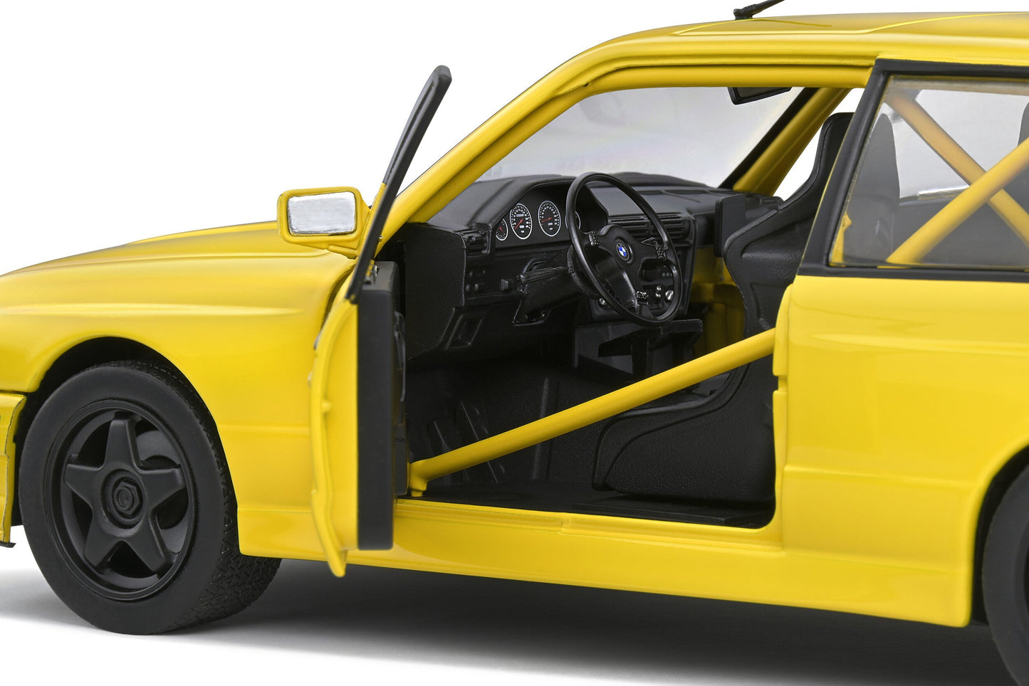 Macheta auto BMW E30 M3 Dakar Yellow "Street Fighter" (1990) 1:18 Solido