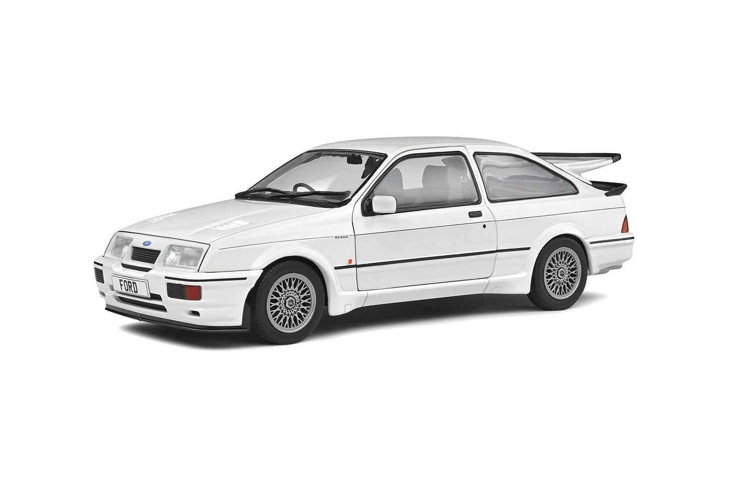 Macheta auto Ford Sierra RS500 (1987) 1:18 Solido