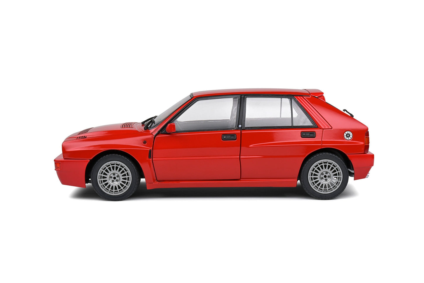 Macheta auto Lancia Delta HF Integrale (1991) 1:18 Solido