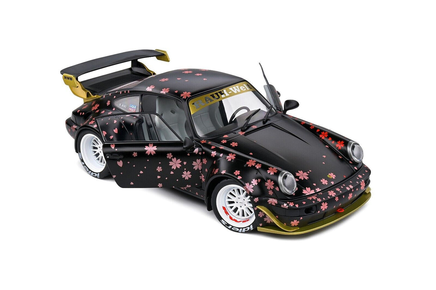 Macheta auto RWB BODYKIT AOKI BLACK (2021) 1:18 Solido